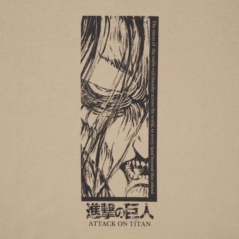 Camiseta Uniqlo Attack on Titan UT Short-Sleeve The 