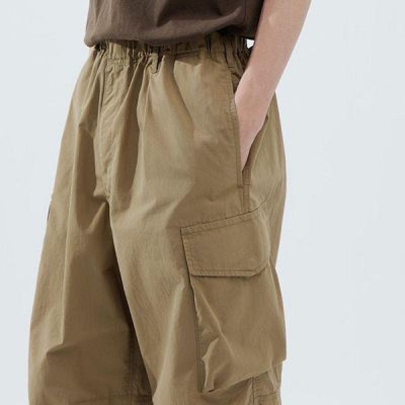 Pantalon Uniqlo U Wide-Fit Parachute Cargo Mujer Beige | 8183427